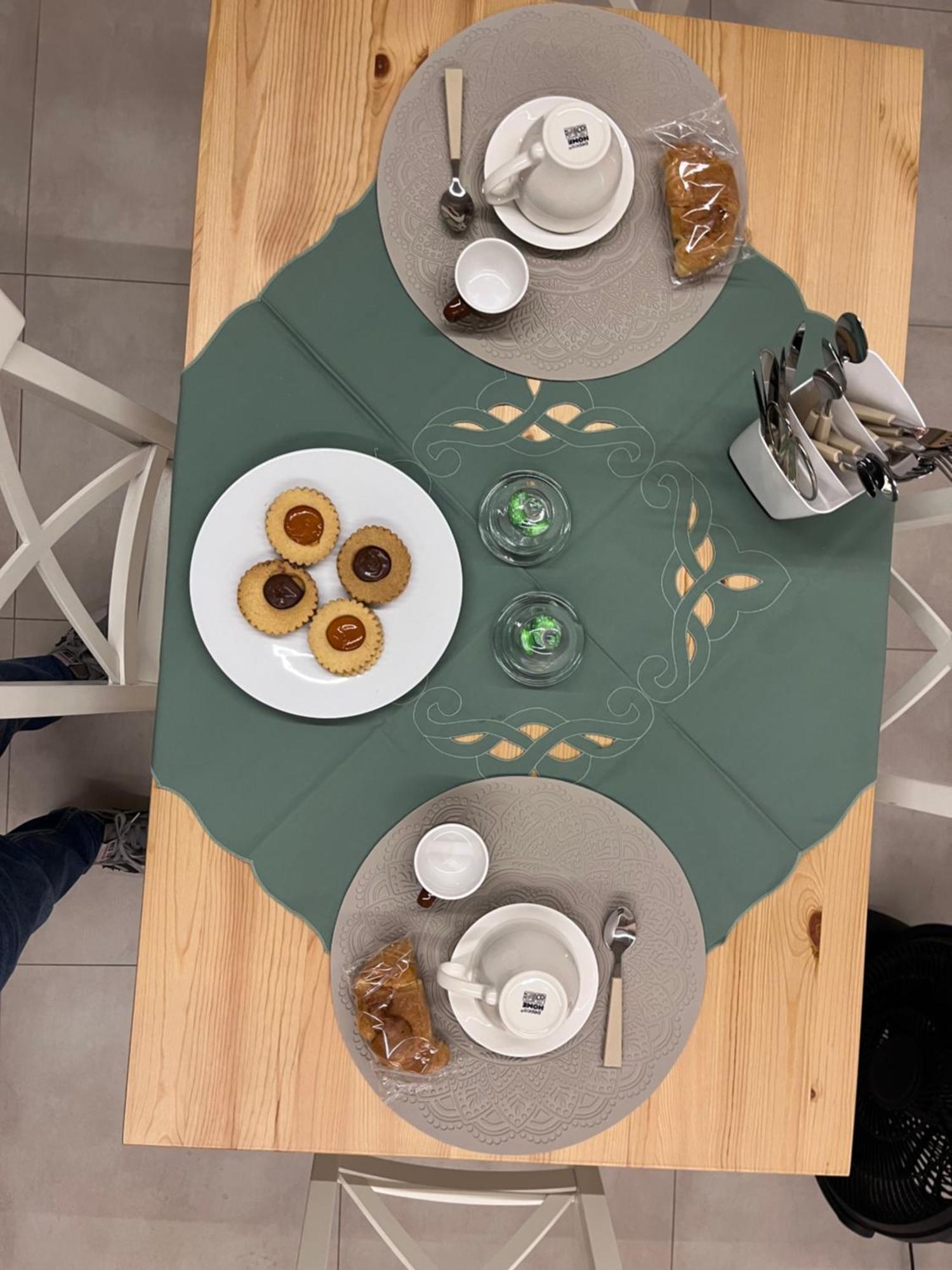 Epoca Suite House Трани Экстерьер фото